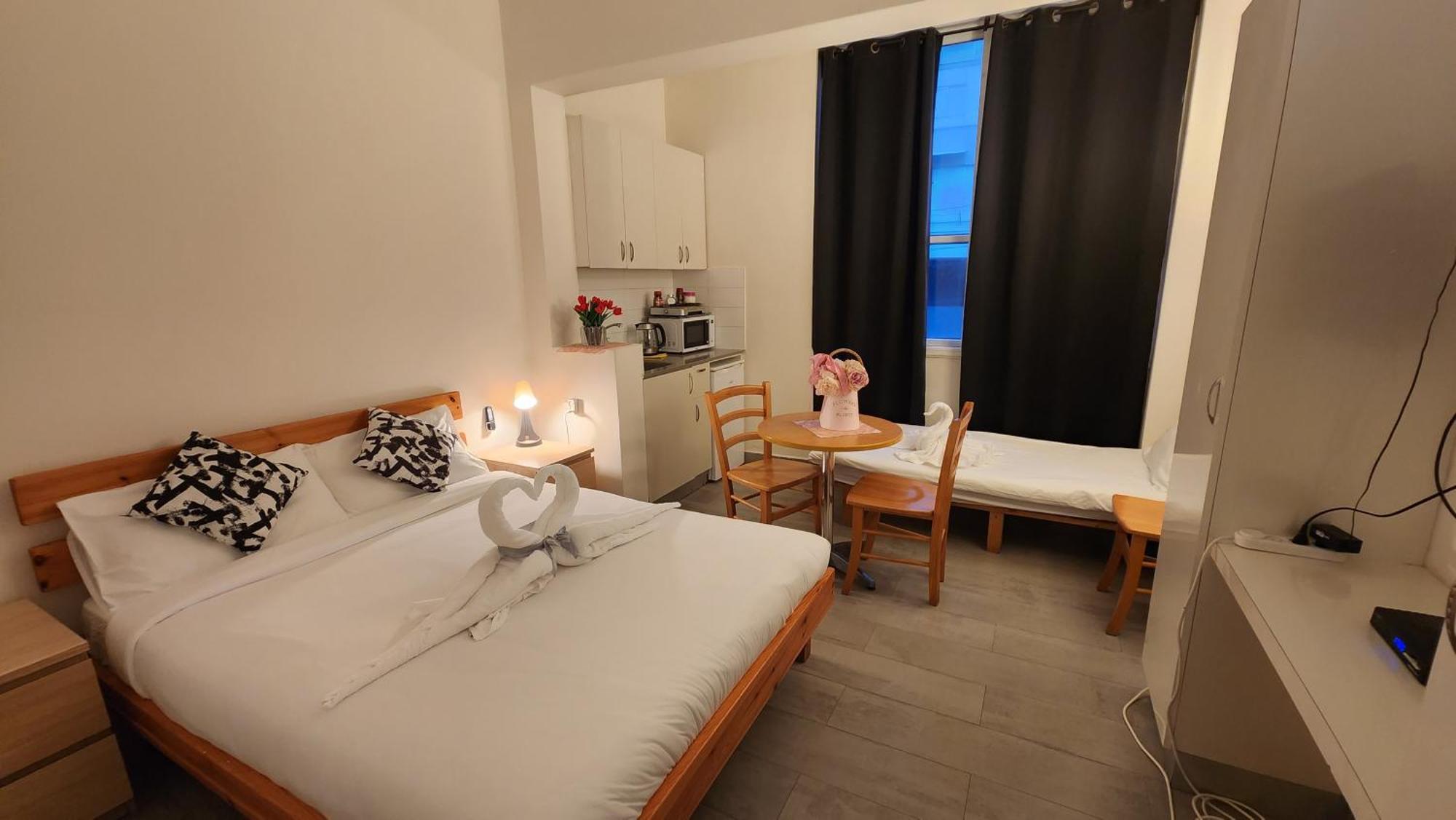Aparthotel David Hameleh House Netanja Pokoj fotografie